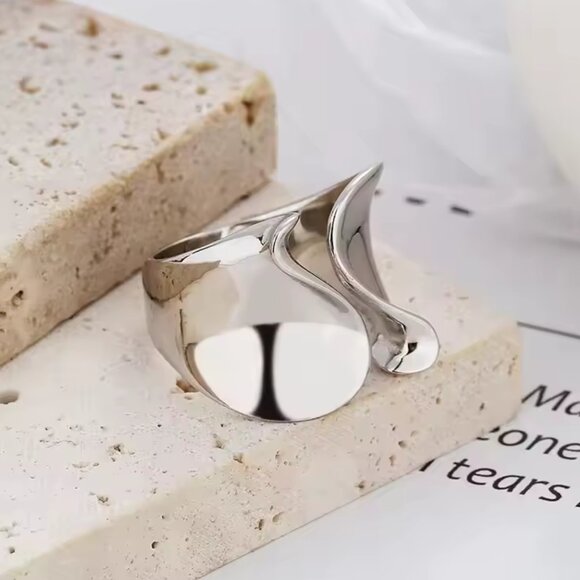 925 Sterling Open Front Twist and Swirl Adjustable Ring #1542 - Picture 3 of 5